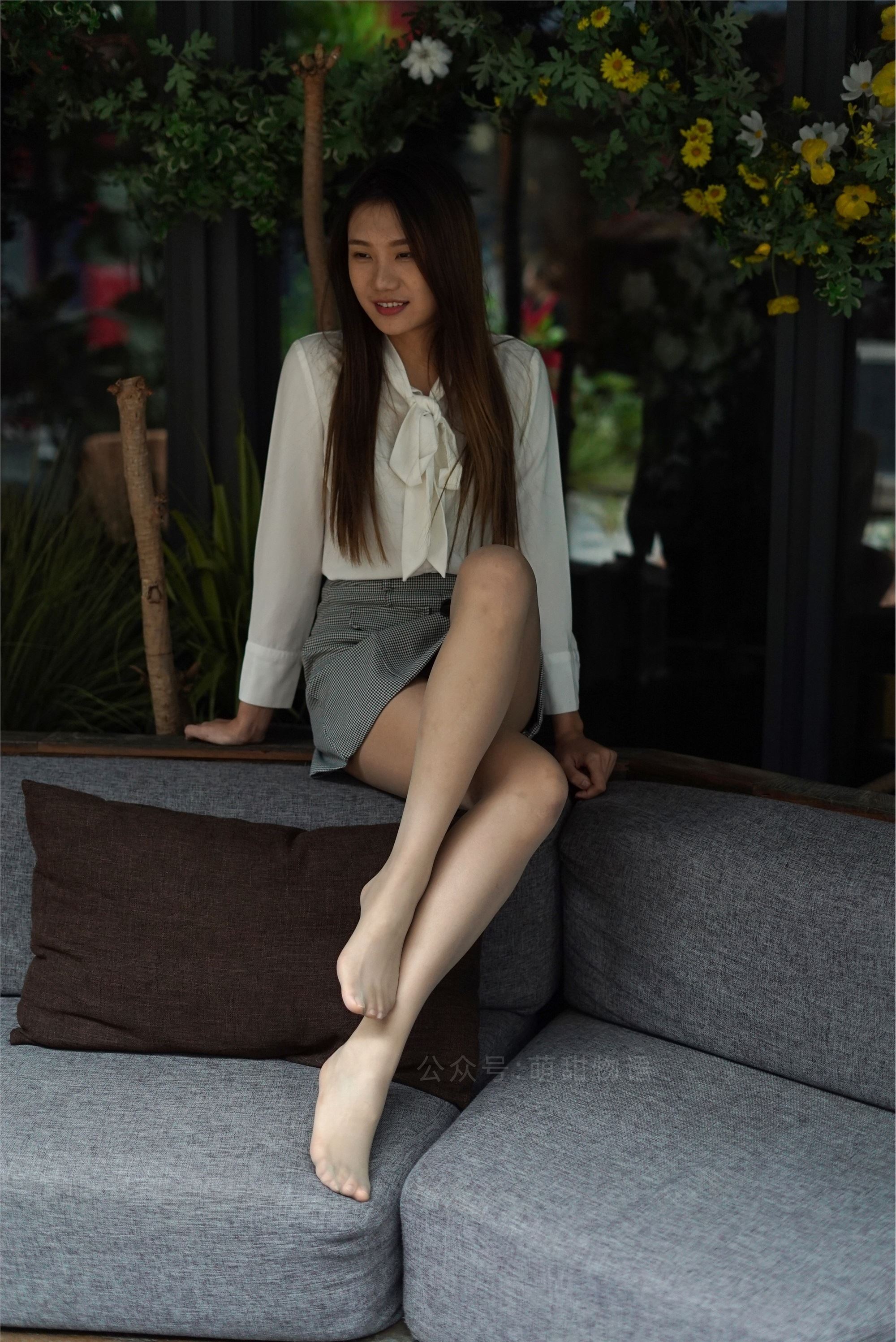 萌甜物语 XM210 《在路边的座位玩脚脚-笑笑(含SP)》